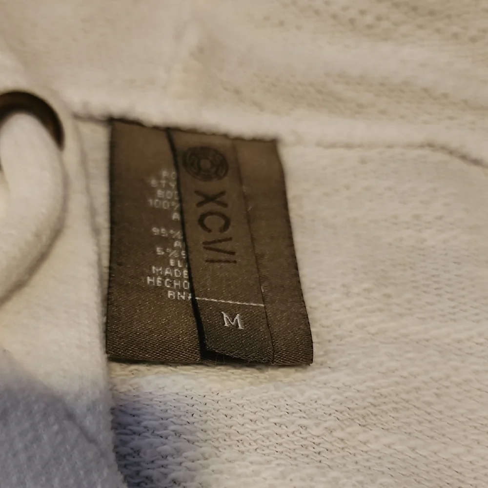 XCVI classic white